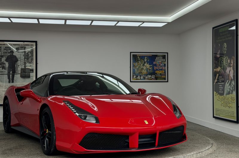 2016 Ferrari 488 GTB COUPE 2DR